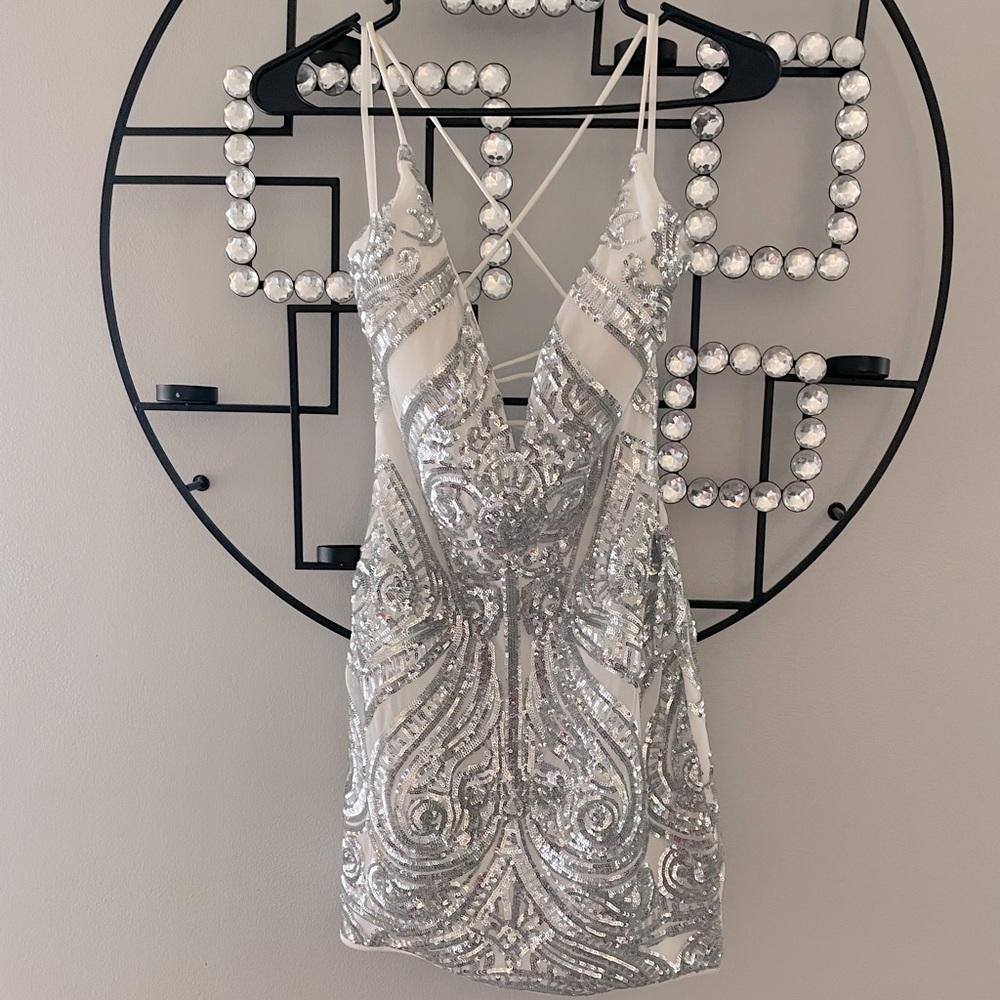Windsor Small White Silver Sequins Prom Cocktail Semi Formal Gown Video Detail